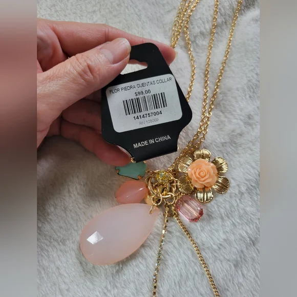 ✨️HP✨️NWT Long Elegant Gold/Pink Floral Crystal Stone Charm Statement Necklace - Picture 6 of 11